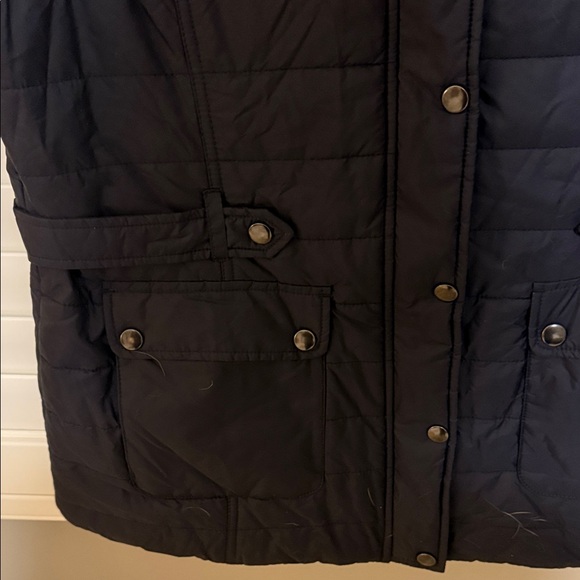 Saint James Mademoiselle Navy Quilted Vest with beautiful stripes on lining. 14 - Picture 4 of 14